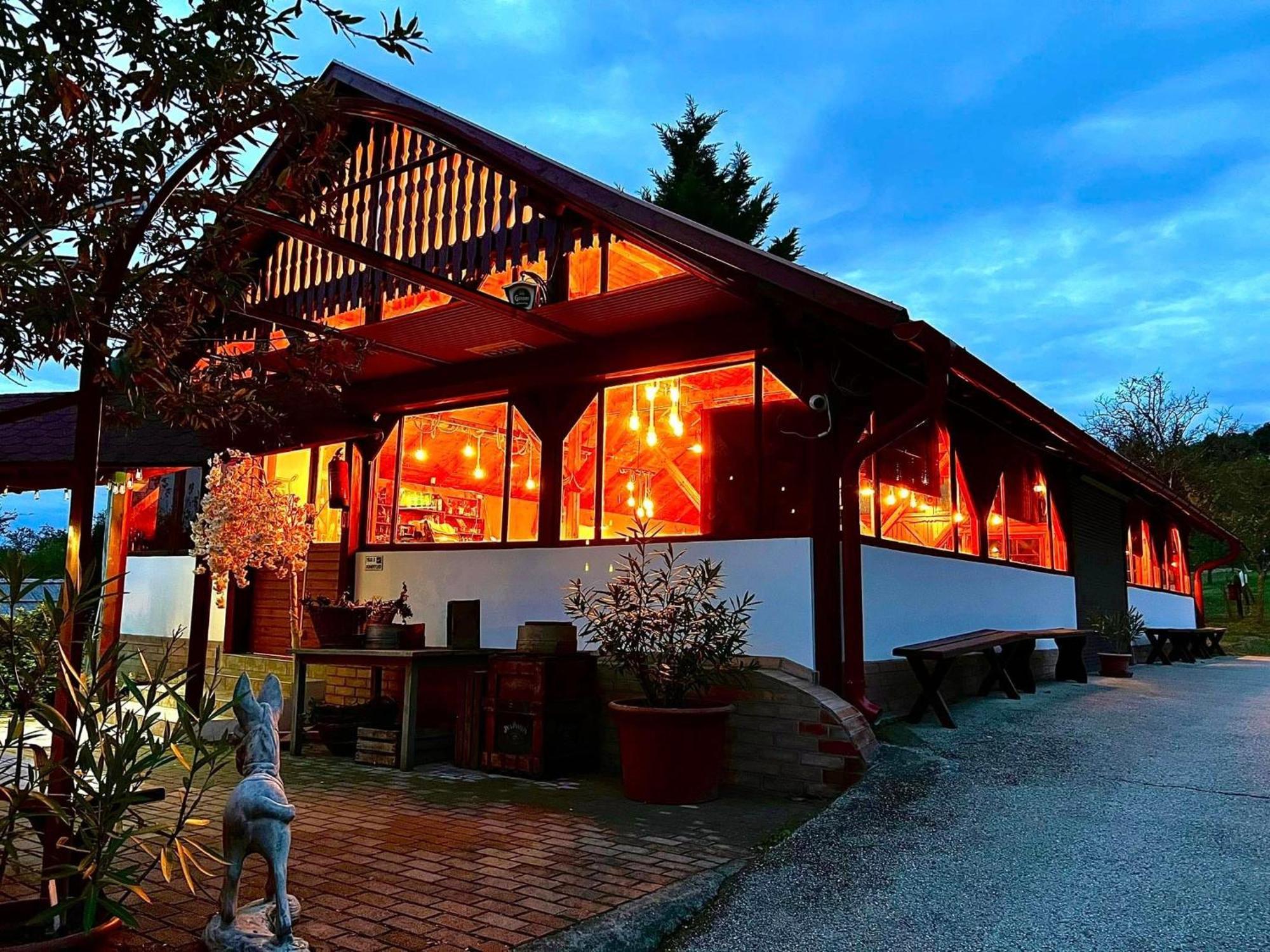 Pilisi Lovas Major, Dorog B&B 외부 사진
